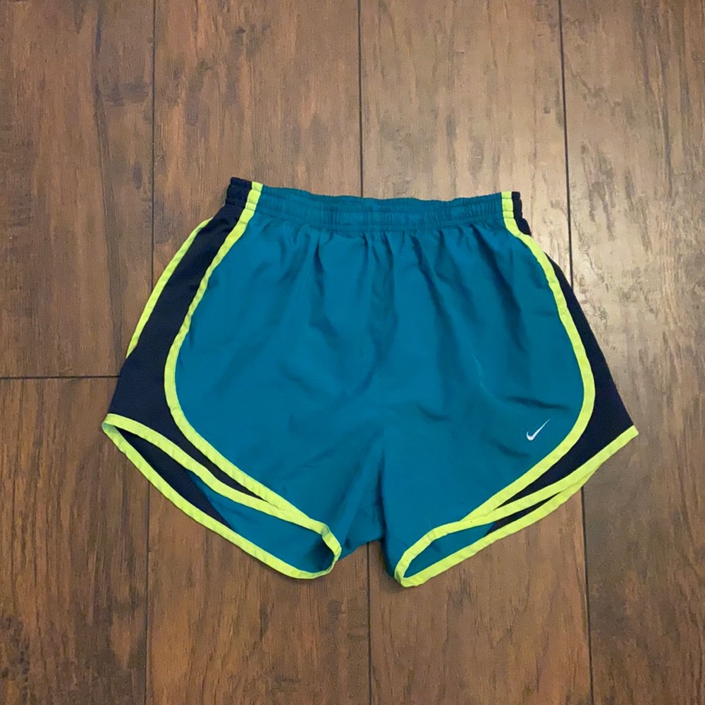 Nike Tempo Athletic Shorts XS